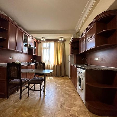 Luxuary Spacious 1Bedroom Apt,Centre Erywań Zewnętrze zdjęcie